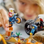 Lego City 4X4 Off-Roader Adventures (60387) - Image 10