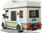 Lego City: Holiday Camper Van - Image 3